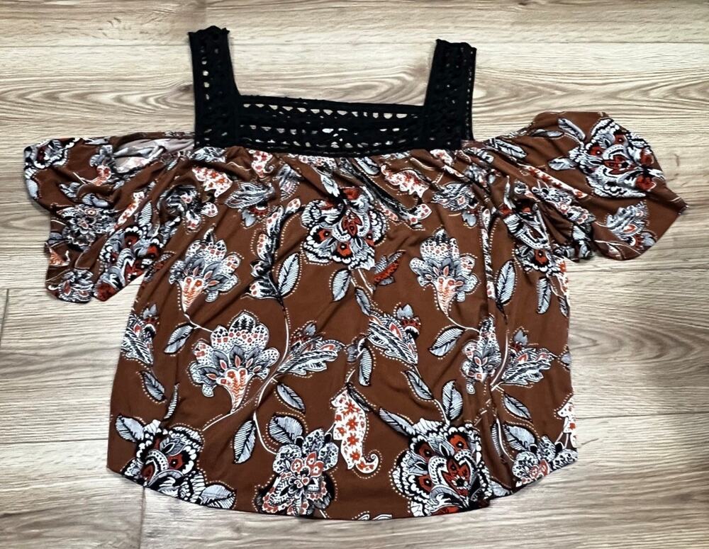 Cato Womens Top Size 22/24W Brown Black Floral Crochet Off Shoulder (A70)